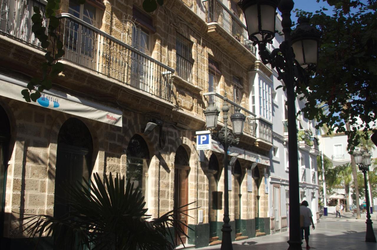 Pension Las Cuatro Naciones Cádiz Exterior foto